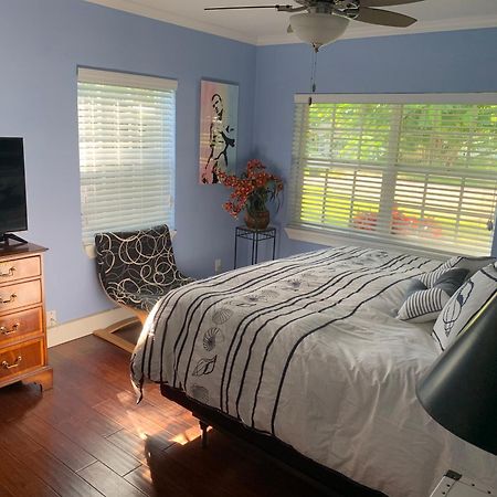 Bed and Breakfast Wilton Manors A Mens Oasis Экстерьер фото