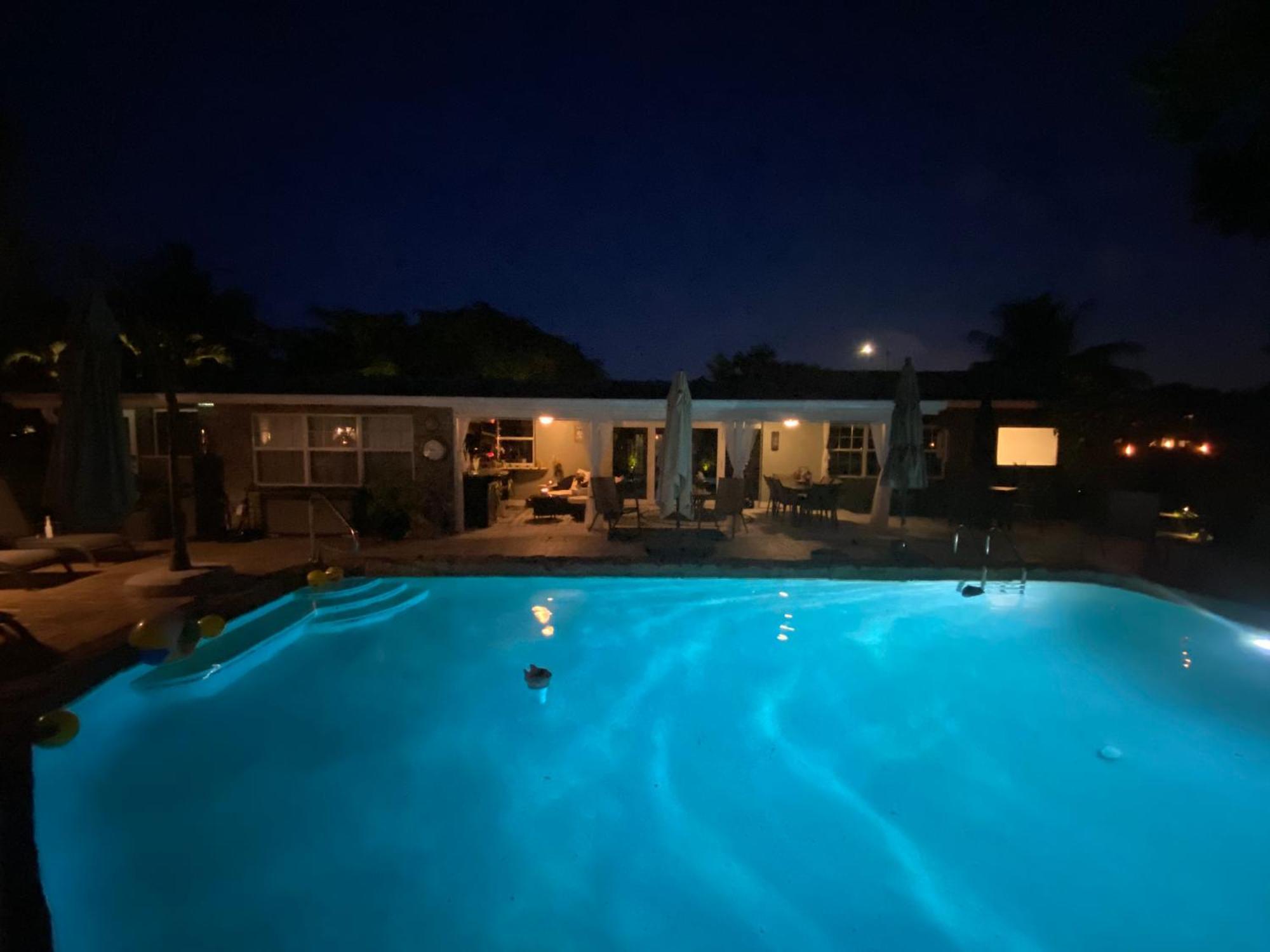 Bed and Breakfast Wilton Manors A Mens Oasis Экстерьер фото